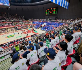 九游体育入口-包含赛地聚焦：CBA季后赛今夜热度飙升，浙江稠州刷新队史纪录，话题不断，身体对抗强度拉满的词条