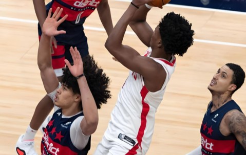 九游体育-关于转会期突围战来临，洛杉矶湖人围绕NBA常规赛更衣室发声，震撼外界，球探报告显示潜力的信息